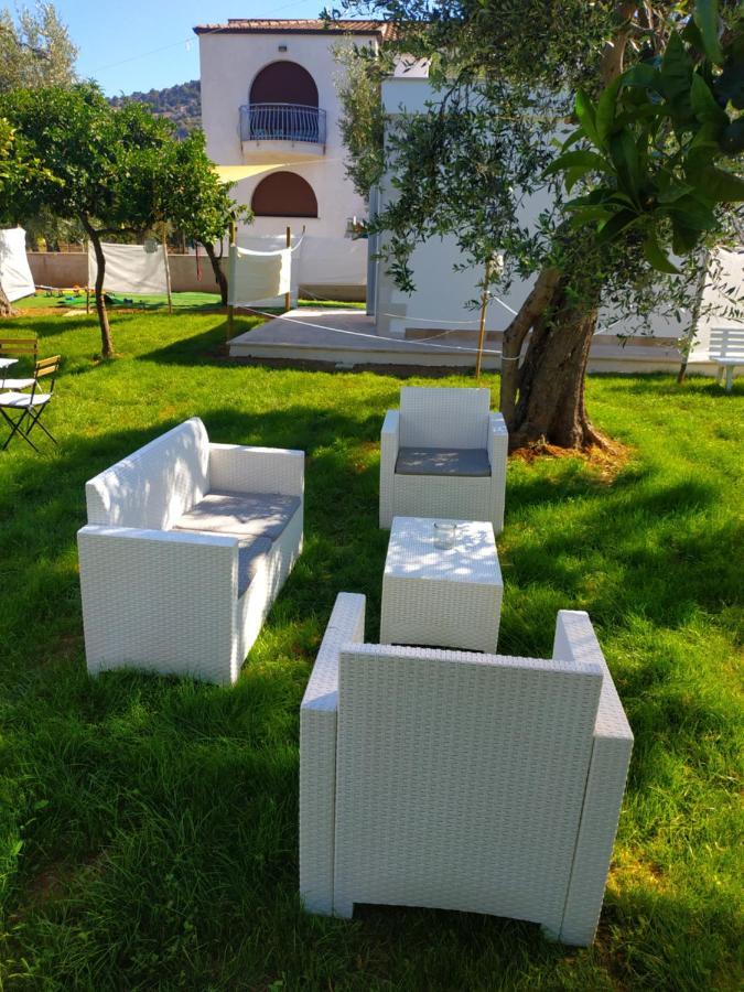 Villa Le Case Di Nettuno à Mattinata Extérieur photo
