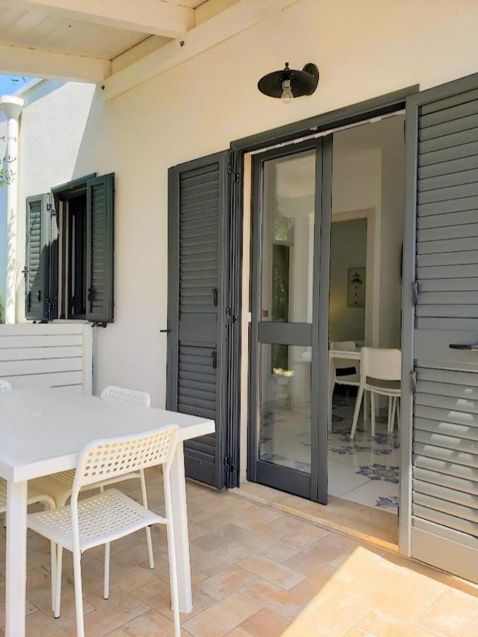 Villa Le Case Di Nettuno à Mattinata Extérieur photo